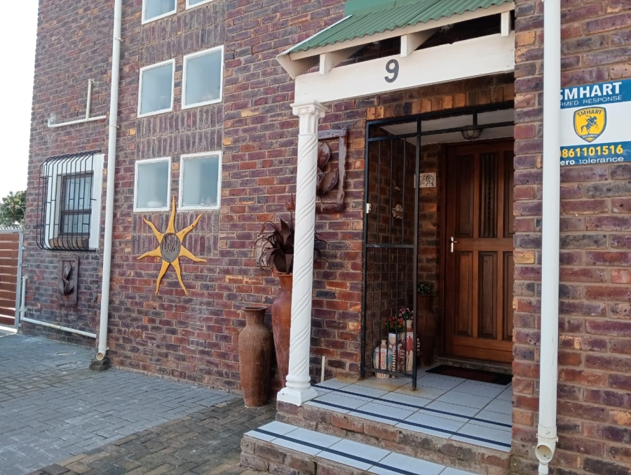 3 Bedroom Property for Sale in C Place Eastern Cape